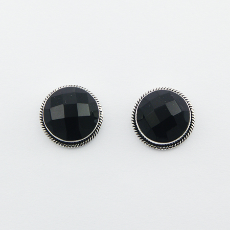 Aretes